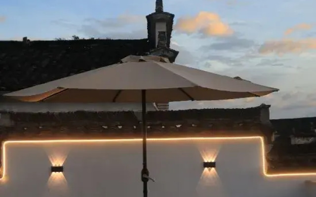 Like your luxurious hot spring homestay in the courtyard