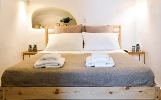 Whitelist Studio 1 in Mykonos Town
