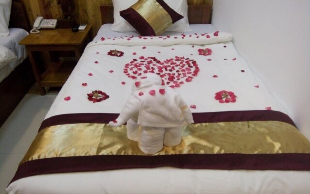 Golden Mountain Hotel