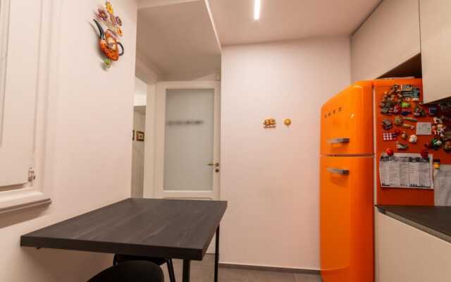Via Carlo De Cesare 15