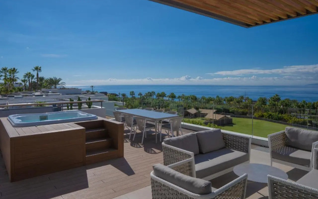 Los Jardines de Abama Suites