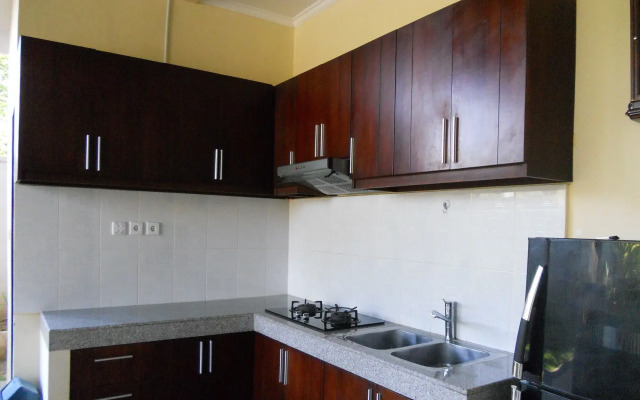 Avisara Villa & Guest House