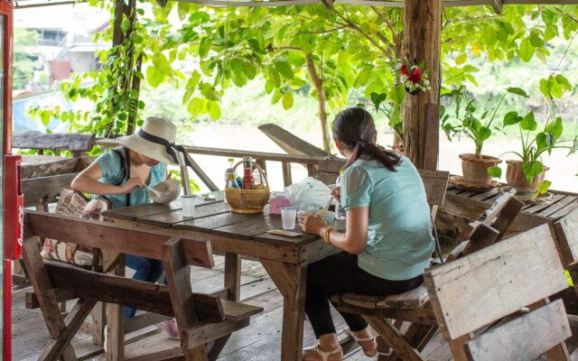 Baan Are Gong Riverside Homestay