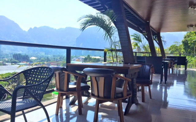 Blue Mountain Phangnga Resort