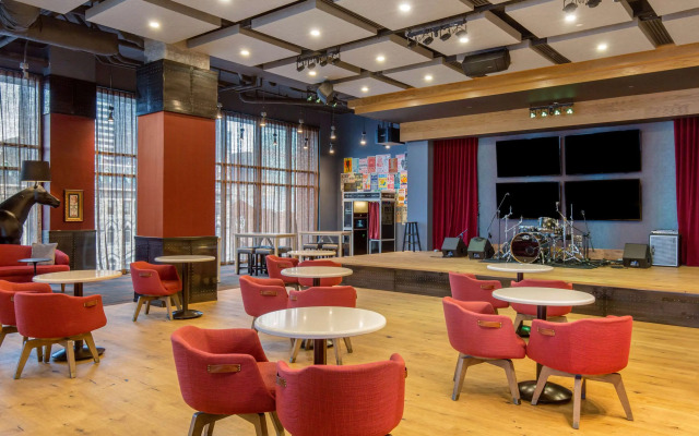 Cambria Hotel Nashville Downtown