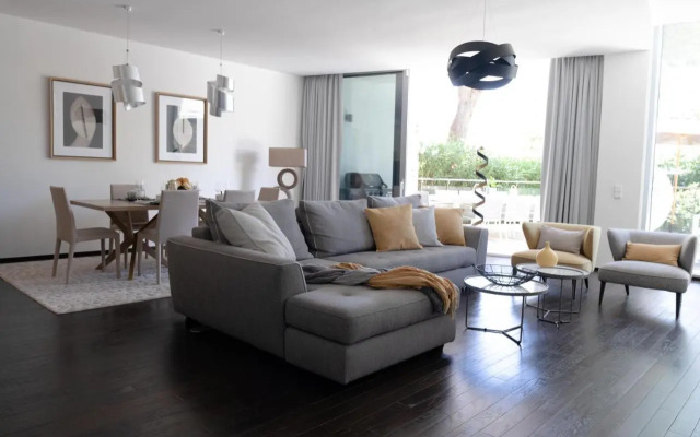 Luxurious 2 Bedroom Townhouse in Sierra Blanca