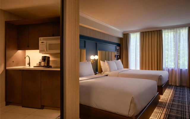 DoubleTree by Hilton North Vancouver