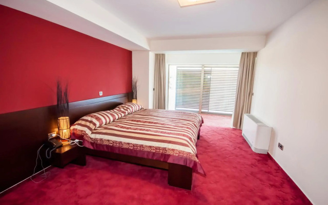 Hotel Maxim