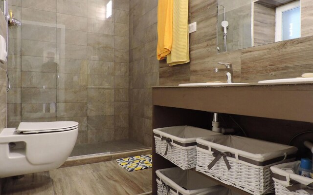 Amazing Home in Labin With Wifi and 6 Bedrooms