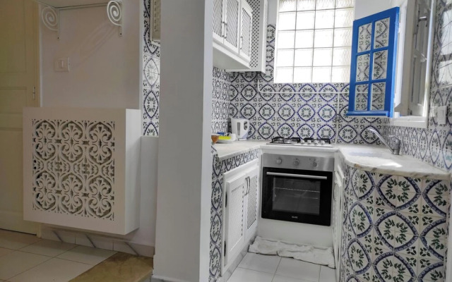 "comfort Shell Near the Beach"