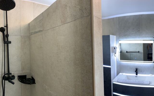 Karaibes Hotel & Residence