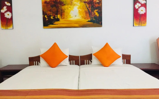 Hotel Sunflower