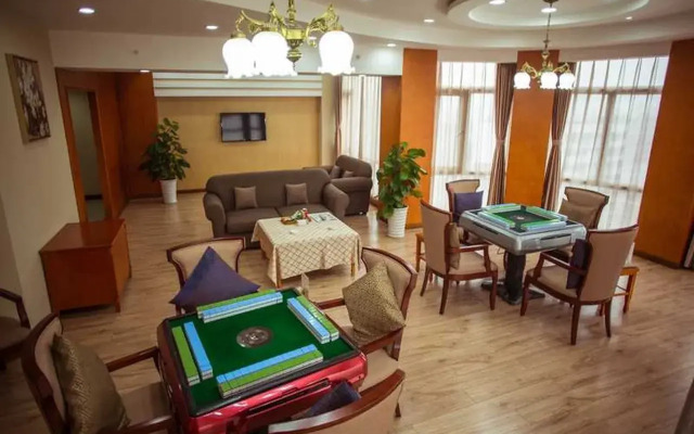 Universal House Hotel