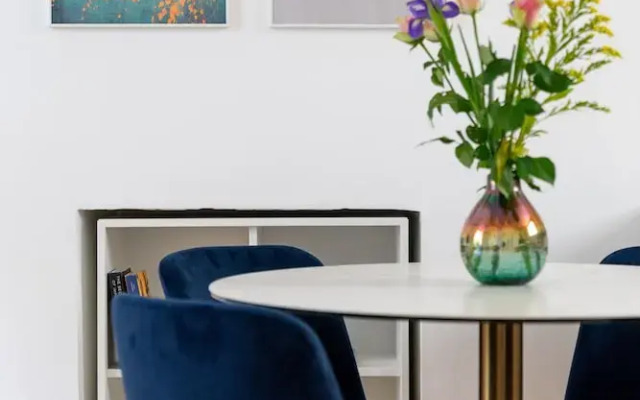 JOIVY Chic & Modern 2-Bed Flat W/ Patio In Pimlico