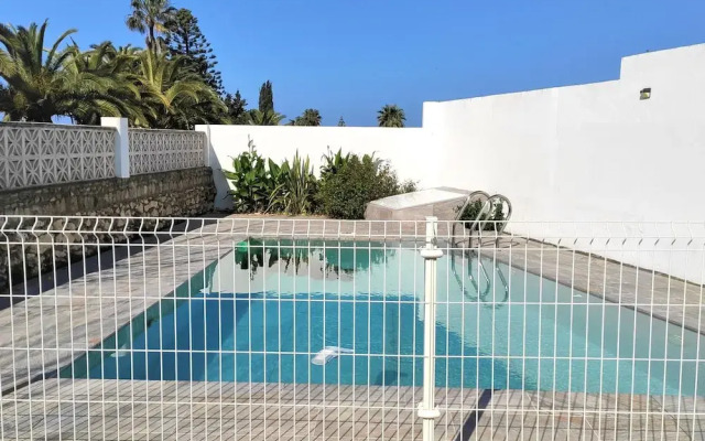 Calma Holiday Home 22606