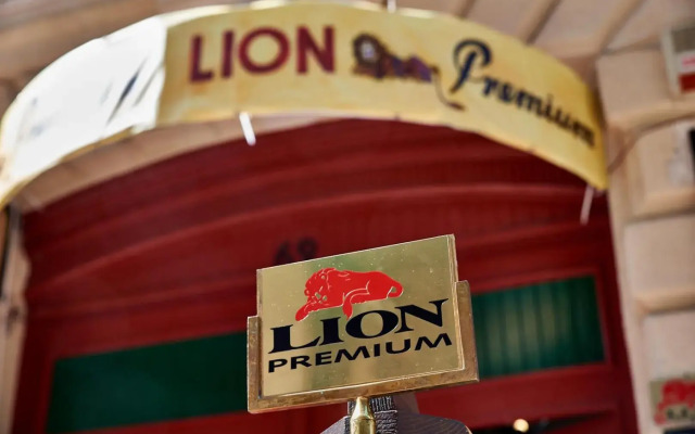 Lion Premium