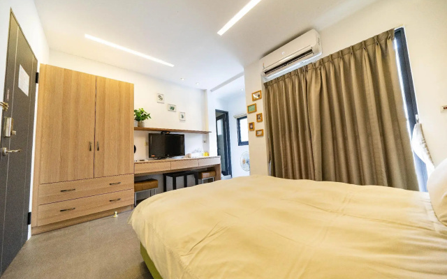 W house