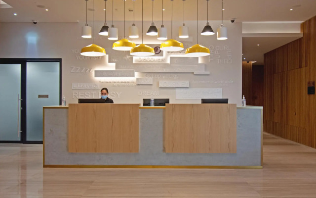 Premier Inn Dubai Barsha Heights