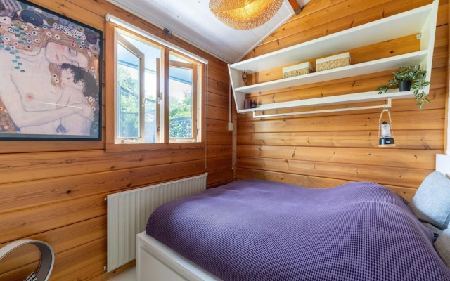 Holiday Home With Shared Pool and Bubble Bath
