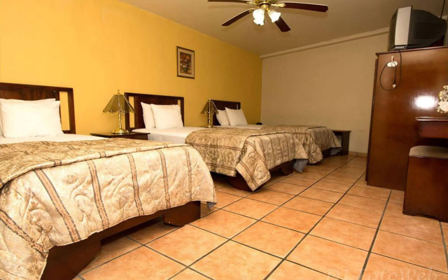 Hotel Puerta del Sol - San Jose Airport