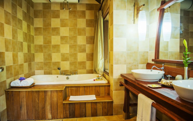 Sun Spa Resort & Villas