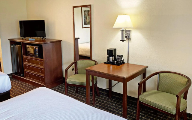 Roadstar Hotel Zephyrhills