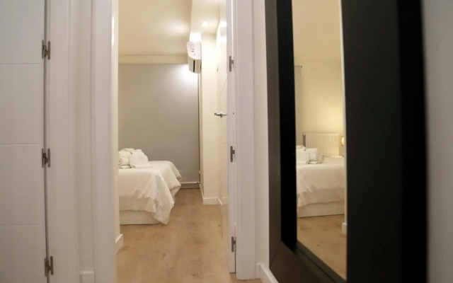 Plaza Monterrey parking opcional by Salamancavacacional