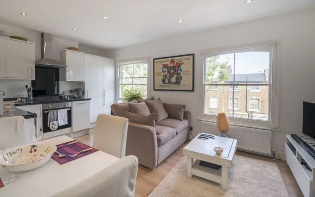 Modern apartment in Shepherds Bush