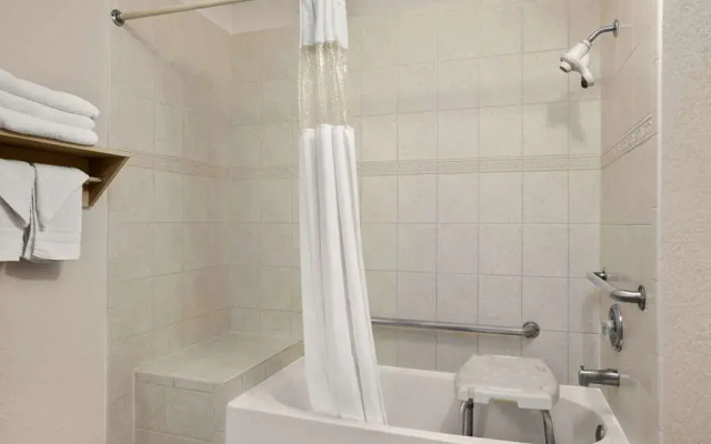 Ramada Limited & Suites - Clearwater