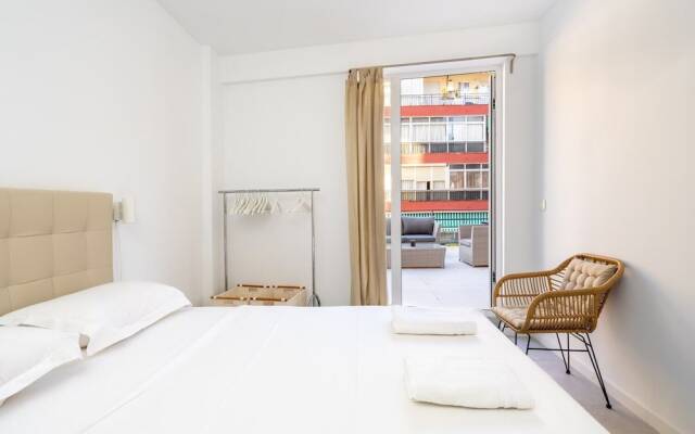 Stunning 3BR Terrace Apartment Best location Ref 124