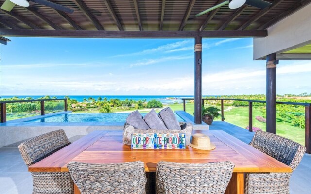 Sunny Vacation Condo 5