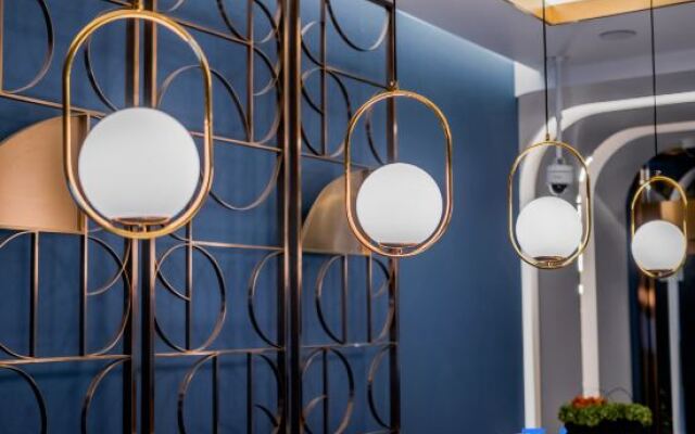Yitel Collection (Shanghai Hongqiao Gubei Road, Yili Road Metro Station)