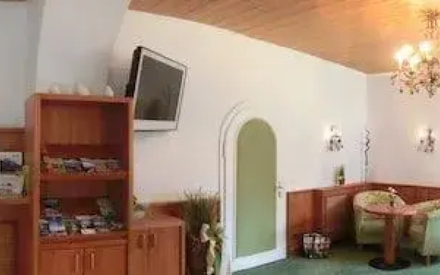 Hotel Garni Drachenburg