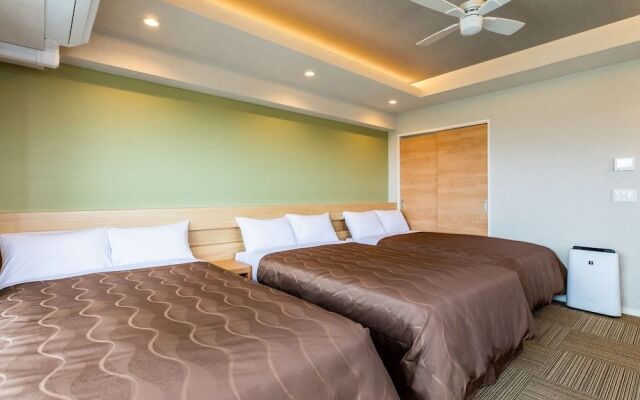 Yenn's Marina Inn Mercy