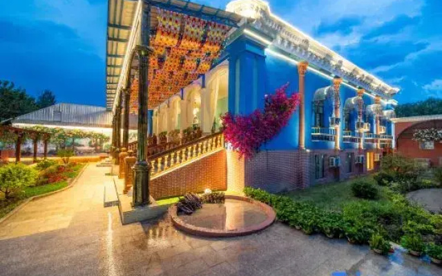 Yining Nalan Pavilion B&B