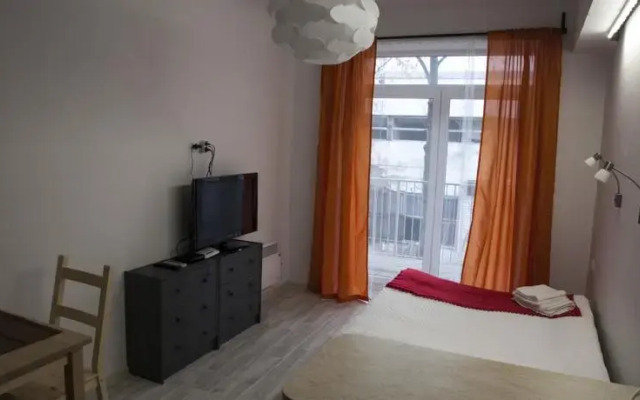 Cozy Microloft (2nd fl)
