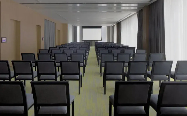 Staybridge Suites Dubai Business Bay by IHG