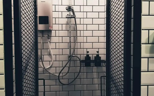 The Brownstone Hostel & Space