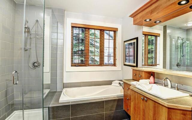 Chalets Alpins - 25 Chemin des Skieurs