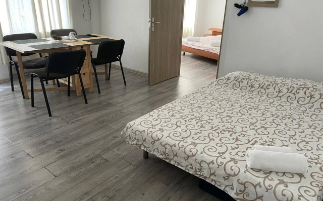 Studio Piata Amzei NR.1 (8 D)