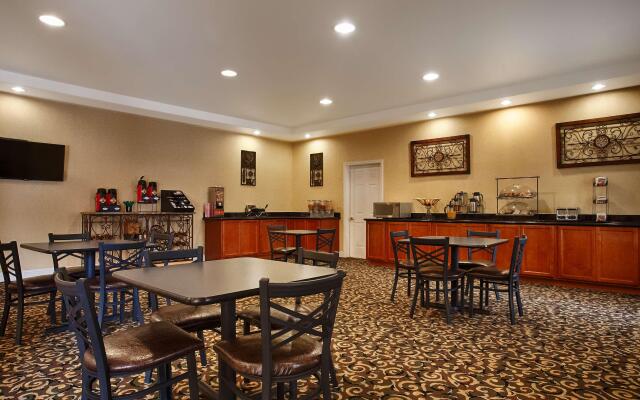 Best Western Comanche Inn