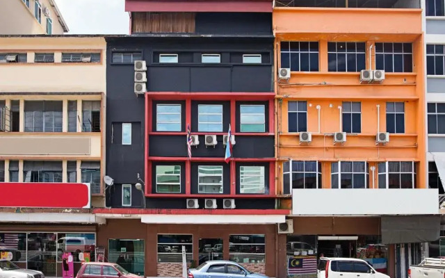 OYO 209 Yomi Hotel