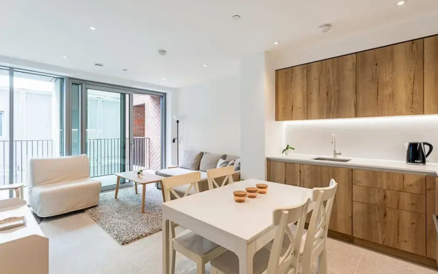 Whitechapel Modern Studio Flat