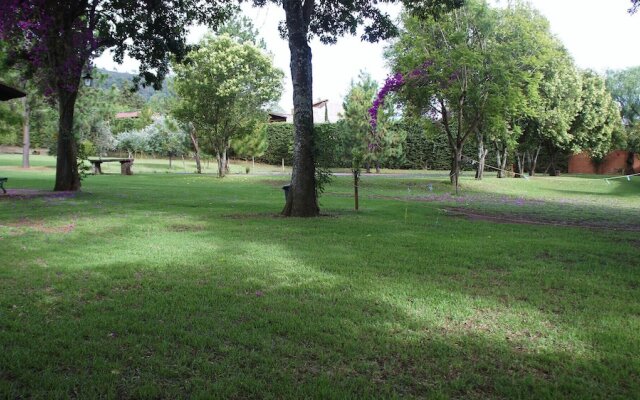 Villa Patzcuaro Garden Hotel & RV Park