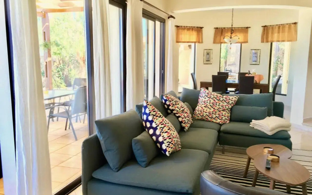 Villa Panorama - Stunning views in villa with hot tub, pool, garden