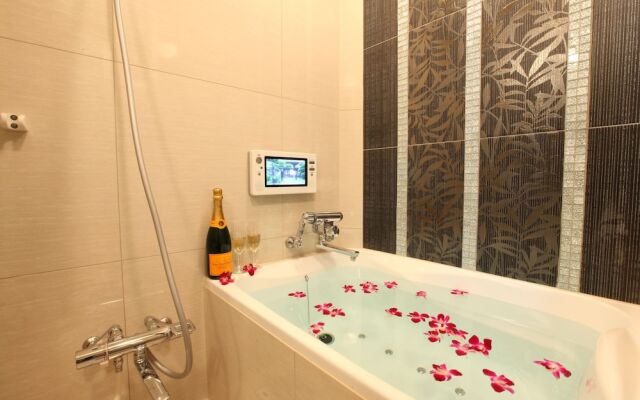 LUSSO CROCE URBAN RESORT - Adult Only