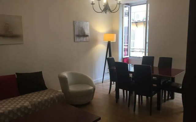 Stay in the heart of Nice