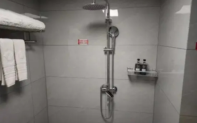 Lingzhou International Hotel