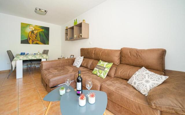 Apartment E041 Albir