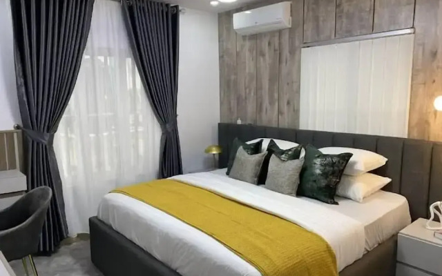 Wedgewood One Shortlet Apartment